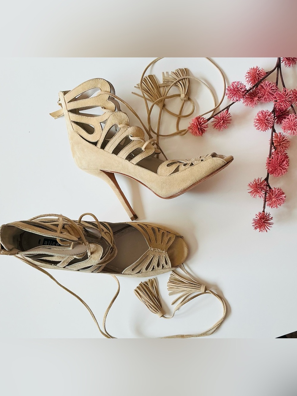 Alice + Olivia Natalie Heels Sz 39